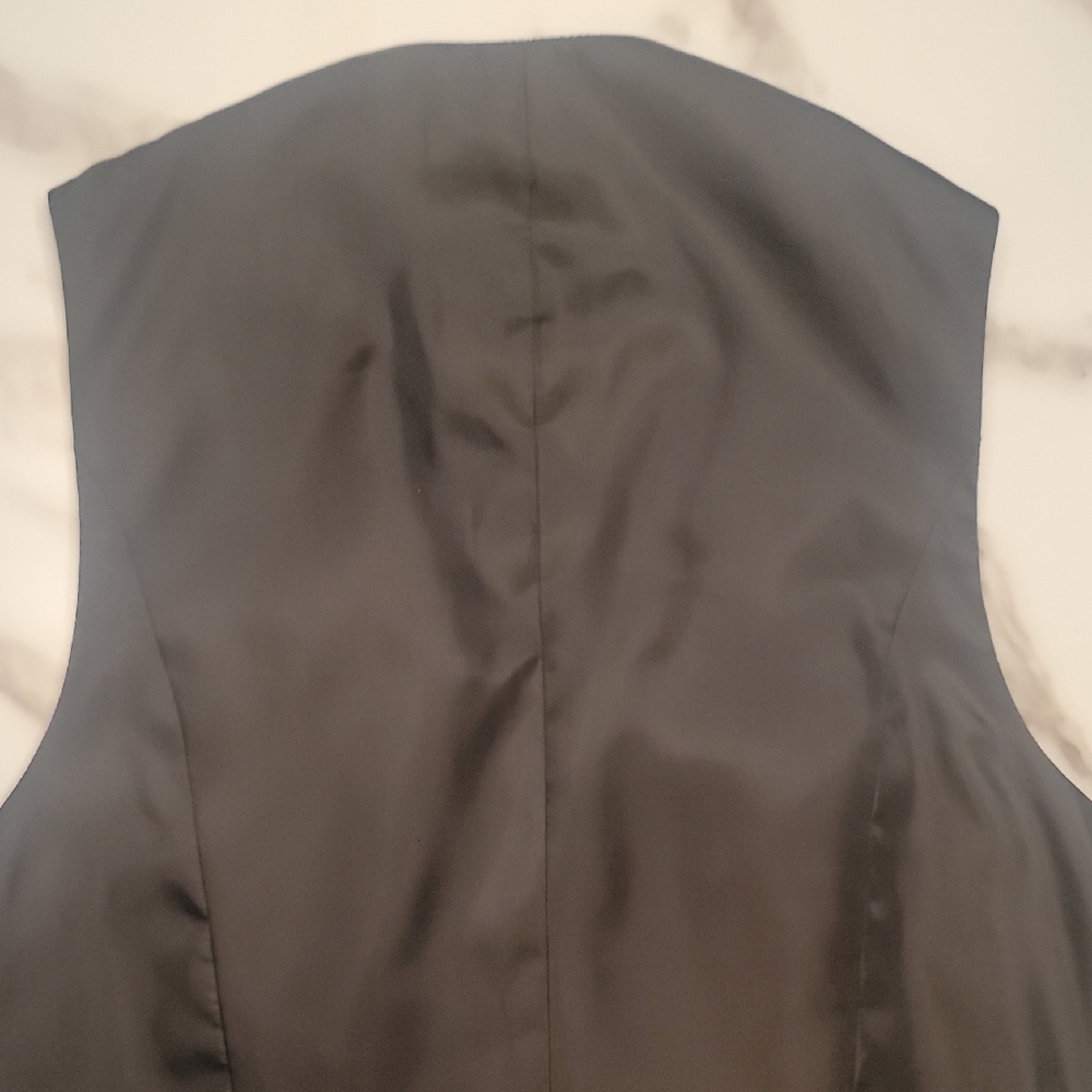 Alfani Black Velvet Vest with Burgundy Lining - Picture 6 of 7